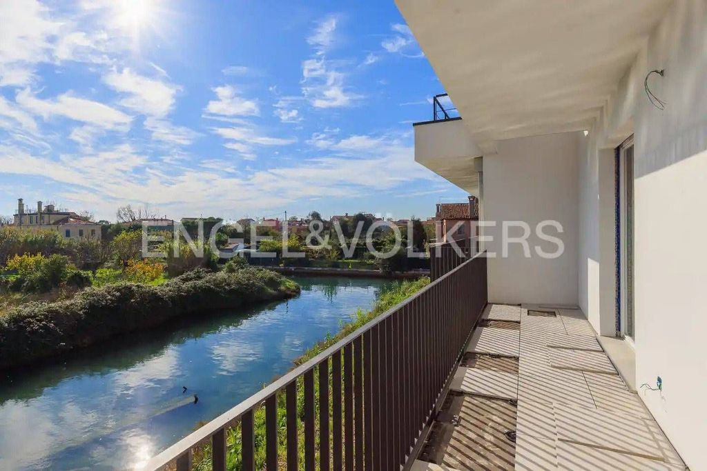 Luxury Apartment for sale in Venice, 870 000 €, Photo 1