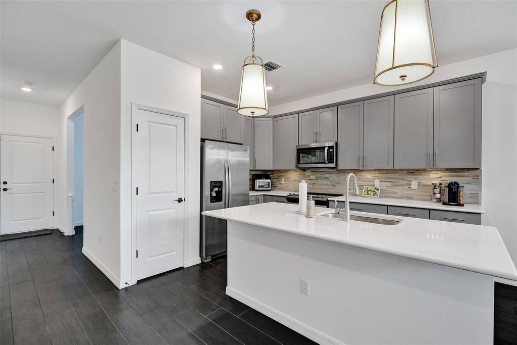 Luxury House for sale in Hollywood, 738 177 €, Photo 5