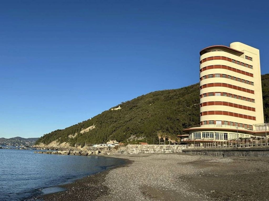 Luxury Apartment for sale in Chiavari, 2 250 000 €, Photo 2