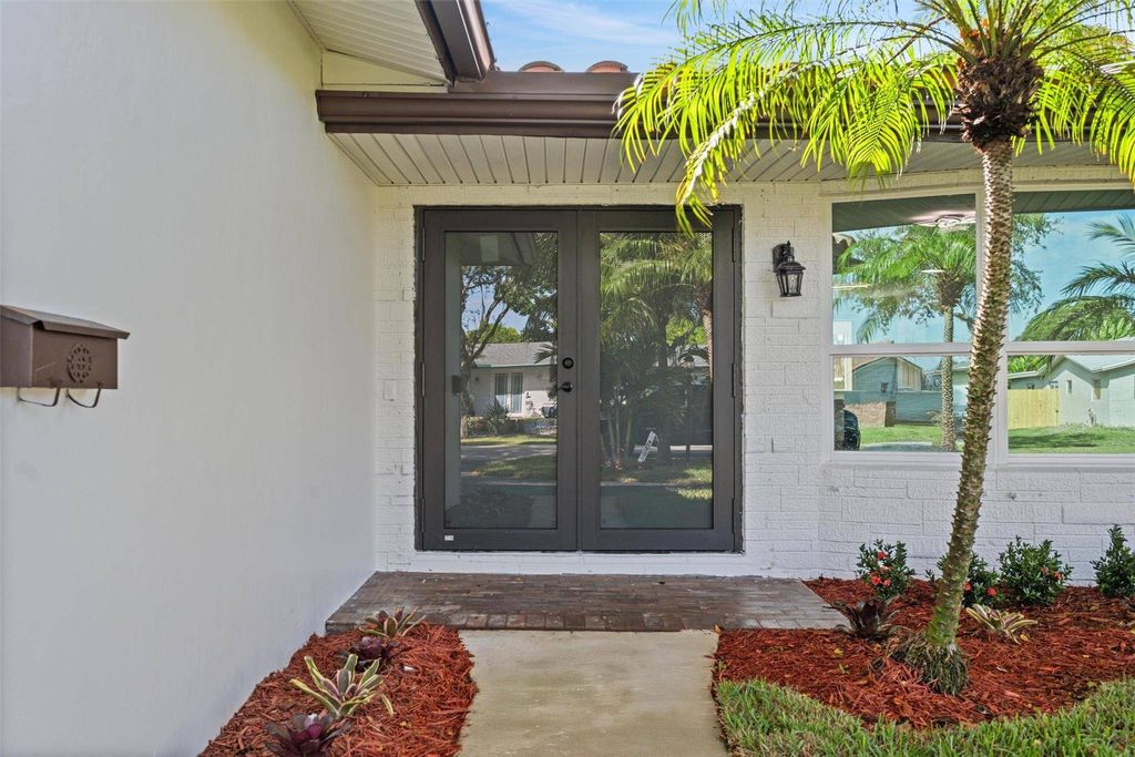 Luxury House for sale in Hollywood, 729 592 €, Photo 4