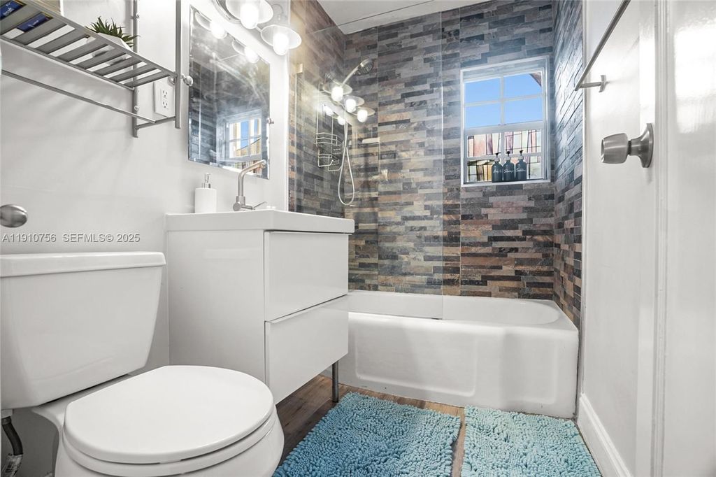 Luxury House for sale in Hollywood, 574 300 €, Photo 7