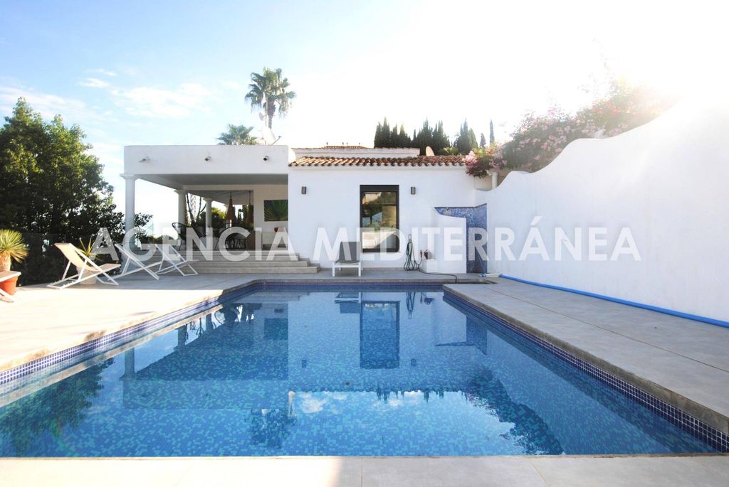 Luxury House for sale in Denia, 695 000 €, Photo 1