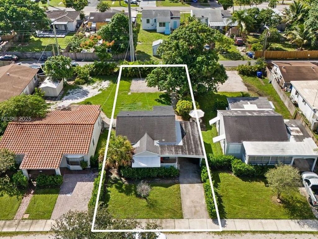 Luxury House for sale in Hollywood, 450 684 €, Photo 3