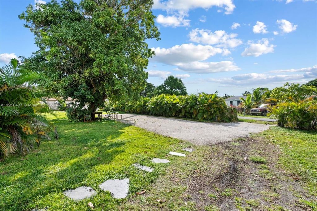 Luxury House for sale in Hollywood, 472 145 €, Photo 4