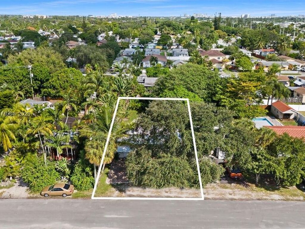 Luxury House for sale in Hollywood, 472 145 €, Photo 5