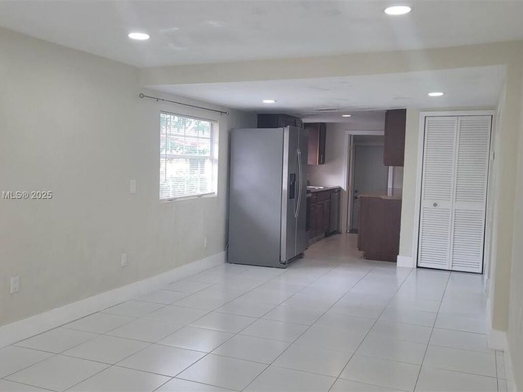 Luxury House for sale in Hollywood, 428 364 €, Photo 5