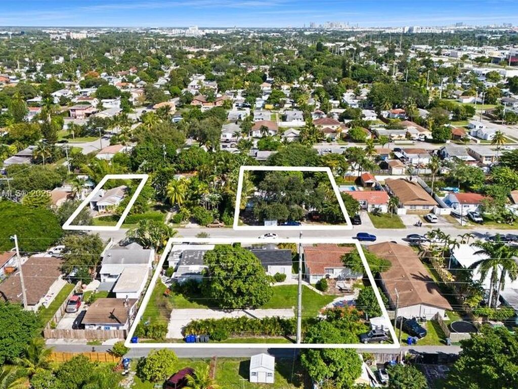 Luxury House for sale in Hollywood, 472 145 €, Photo 7