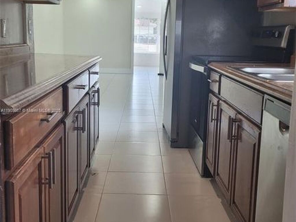 Luxury House for sale in Hollywood, 428 364 €, Photo 7