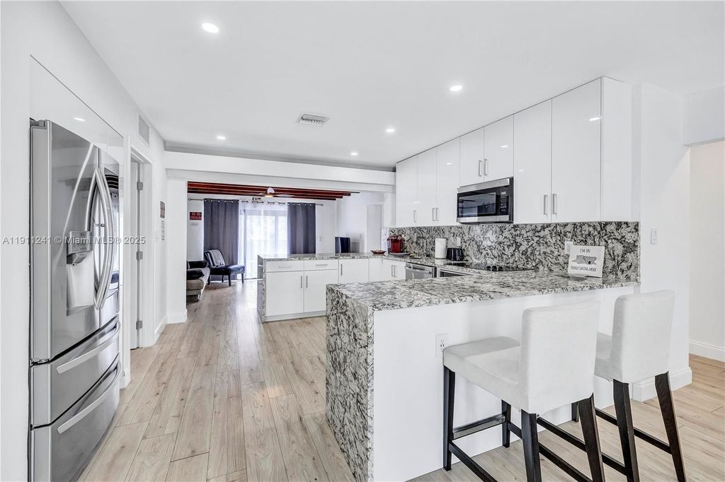 Luxury House for sale in Hollywood, 729 674 €, Photo 7