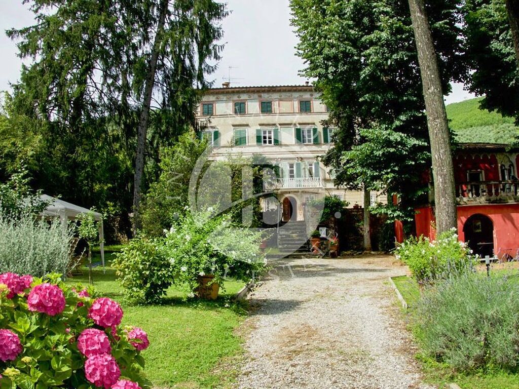 Luxury House for sale in Capannori, 1 400 000 €, Photo 3