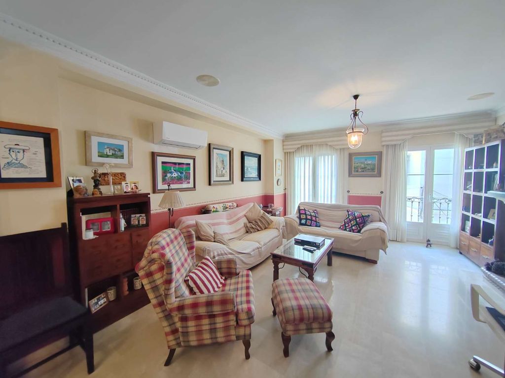 Luxury House for sale in Vélez-Málaga, 440 000 €, Photo 3