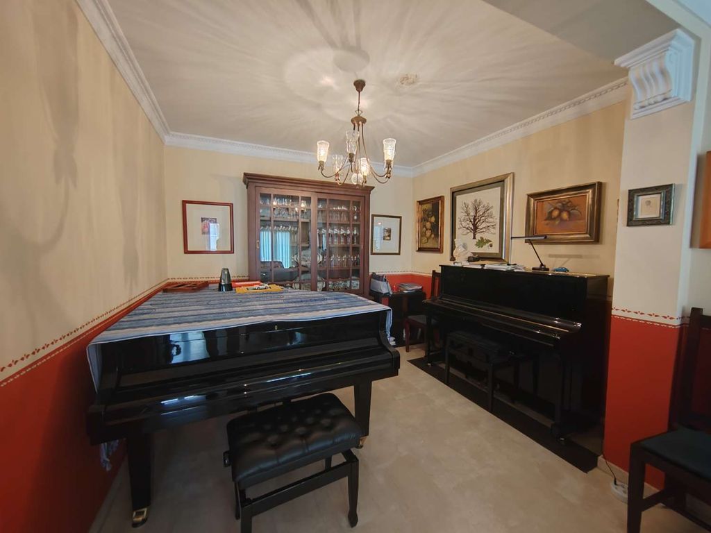 Luxury House for sale in Vélez-Málaga, 440 000 €, Photo 5