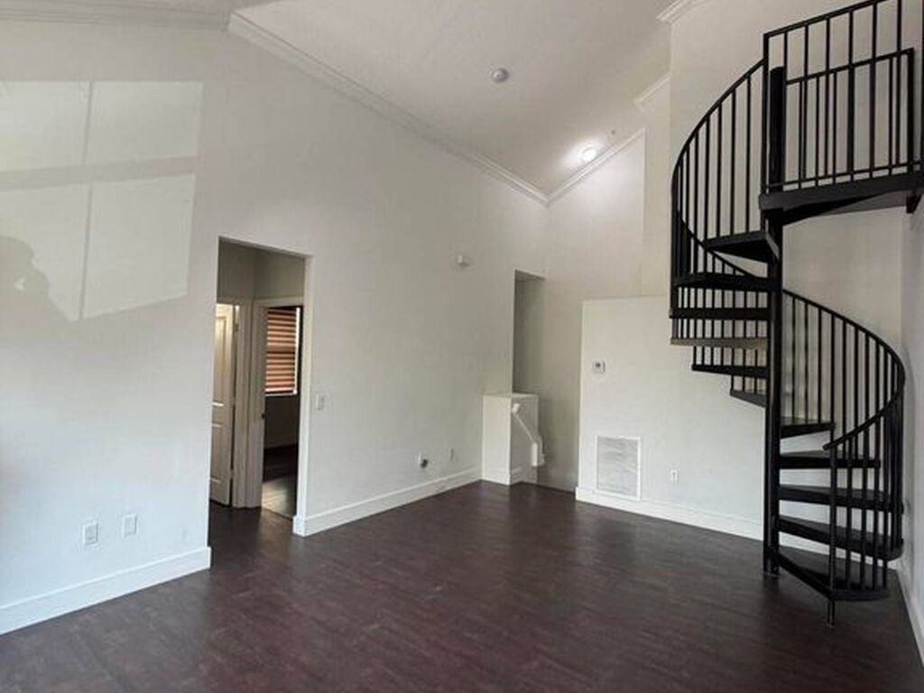 Luxury House for sale in Sunrise, 407 972 €, Photo 5