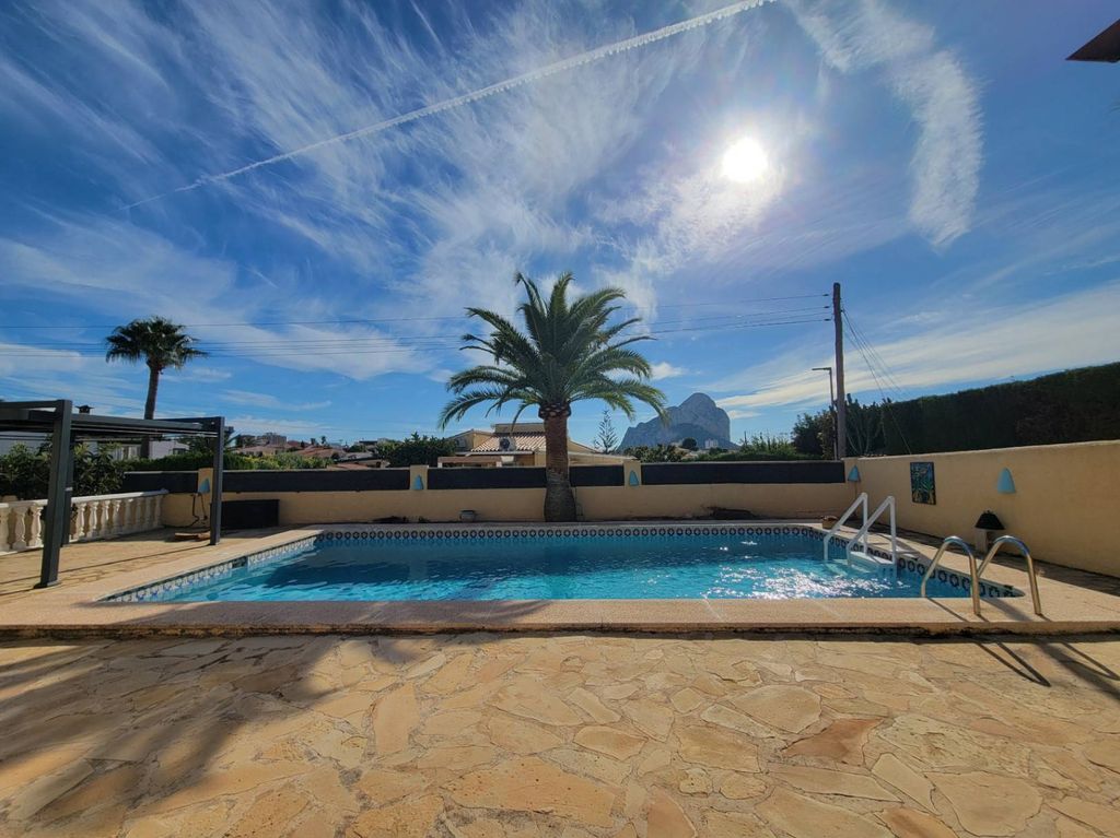 Maison de luxe à vendre à Calp, 525 000 €, Photo 2