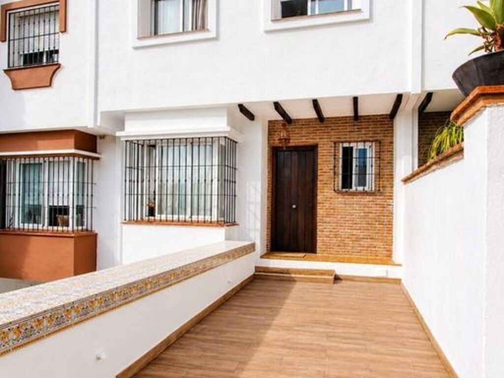 Maison de luxe à vendre à Marbella, 875 000 €, Photo 2