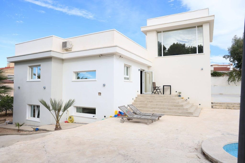 Luxury House for sale in Rojales, 549 000 €, Photo 2