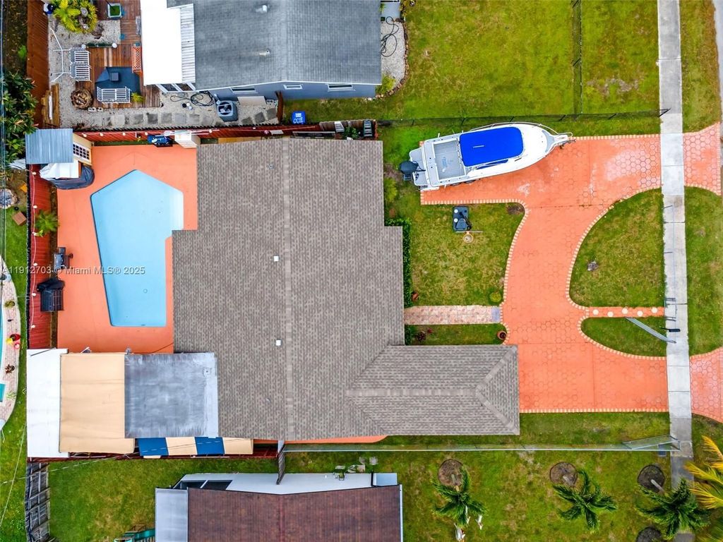 Luxury House for sale in Hollywood, 511 380 €, Photo 2