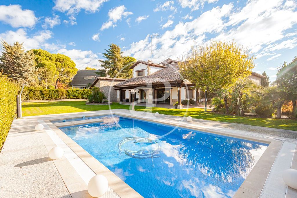 Maison de luxe à vendre à Villaviciosa de Odón, 1 975 000 €, Photo 1