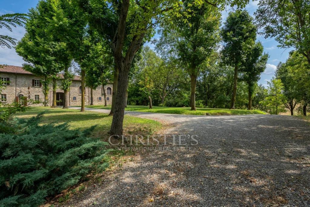 Luxury House for sale in Gazzola, 1 800 000 €, Photo 1