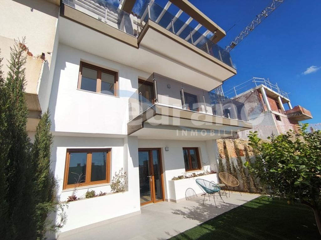 Maison de luxe à vendre à La Nucia, 439 000 €, Photo 1