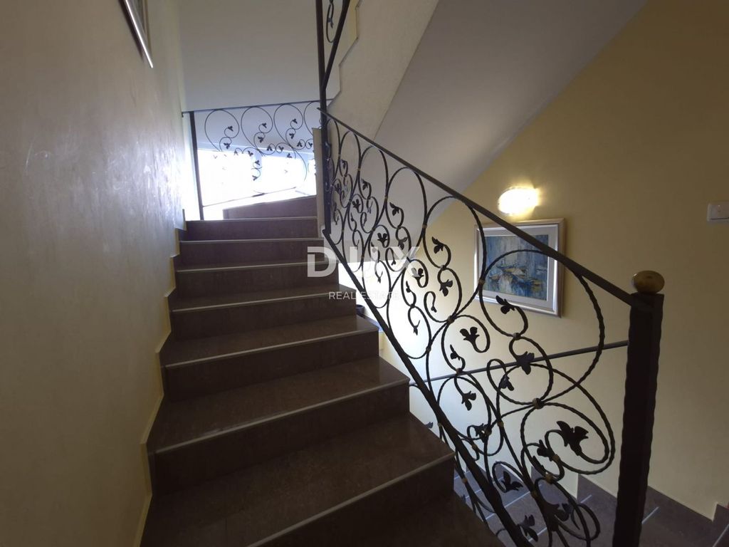 Maison de luxe à vendre à Zadar, 1 650 000 €, Photo 2