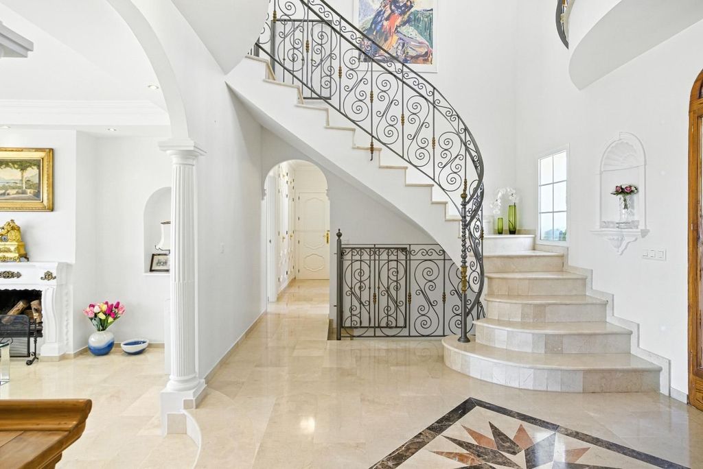 Maison de luxe à vendre à Elviria, 2 490 000 €, Photo 4