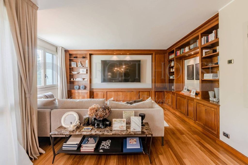 Appartement de luxe à vendre à Como, 1 850 000 €, Photo 1