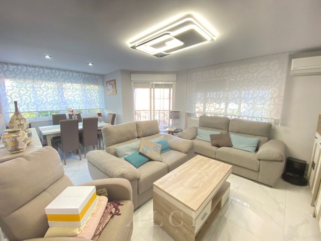 Luxury Apartment for sale in Vélez-Málaga, 412 000 €, Photo 1