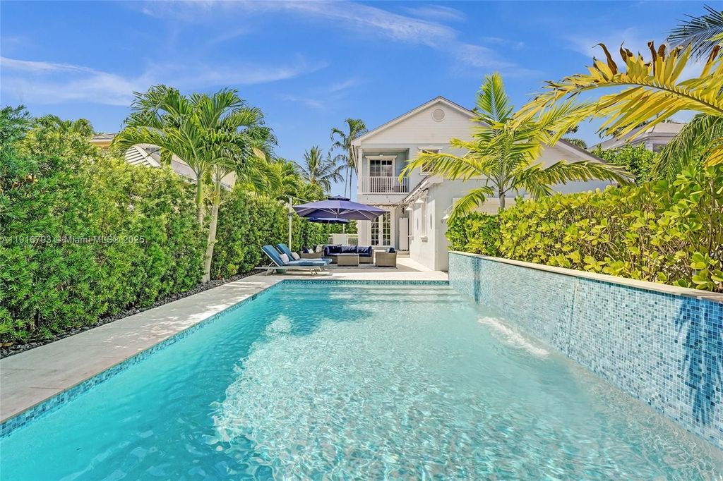 Luxury House for sale in Hollywood, 1 344 350 €, Photo 2