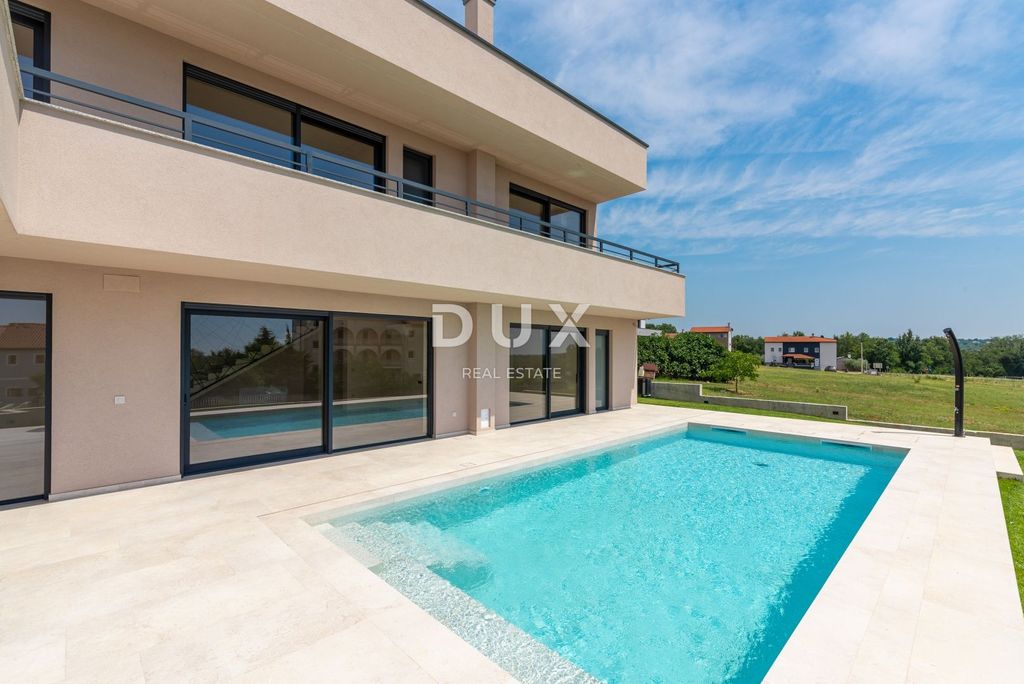 Maison de luxe à vendre à Porec, 920 000 €, Photo 6