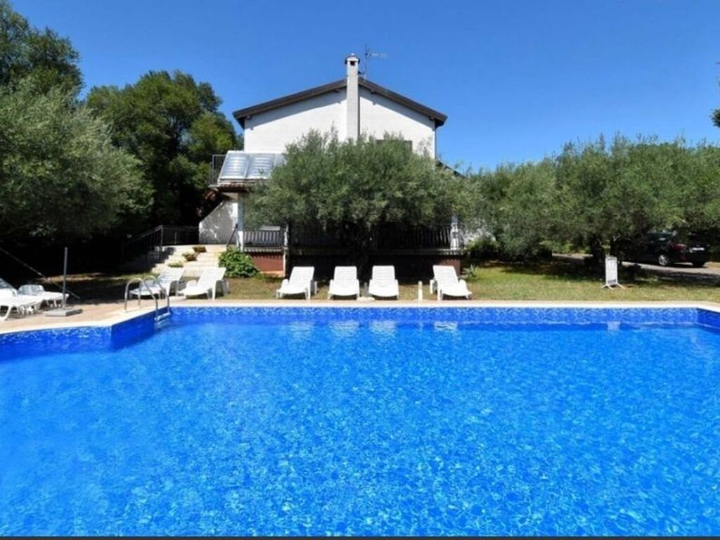 Maison de luxe à vendre à Porec, 726 500 €, Photo 1