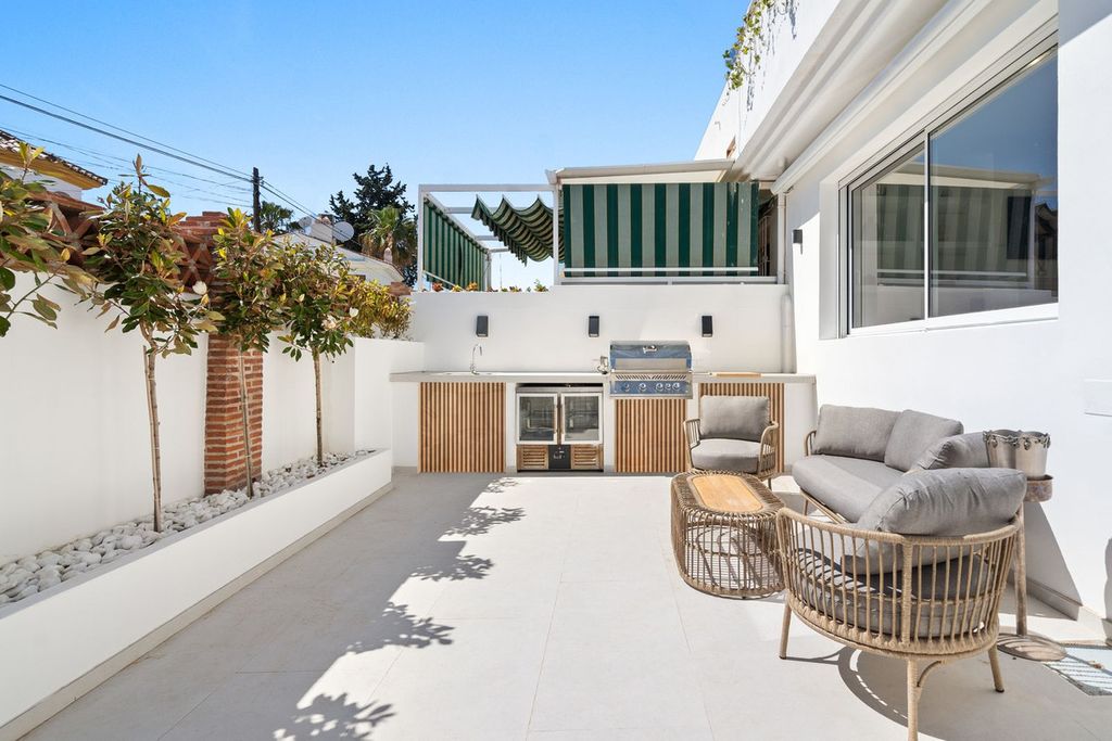 Maison de luxe à vendre à San Pedro de Alcántara, 1 050 000 €, Photo 2