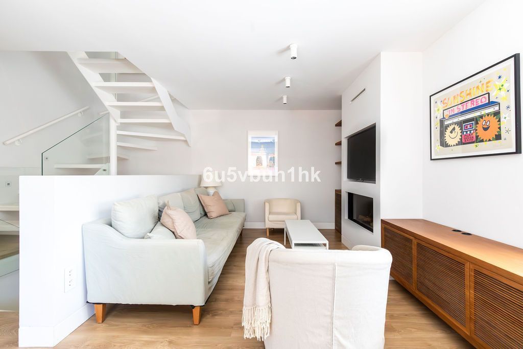 Luxury House for sale in Málaga, 1 100 000 €, Photo 3