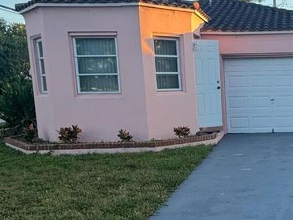 Luxury House for sale in Hollywood, 806 938 €, Photo 3