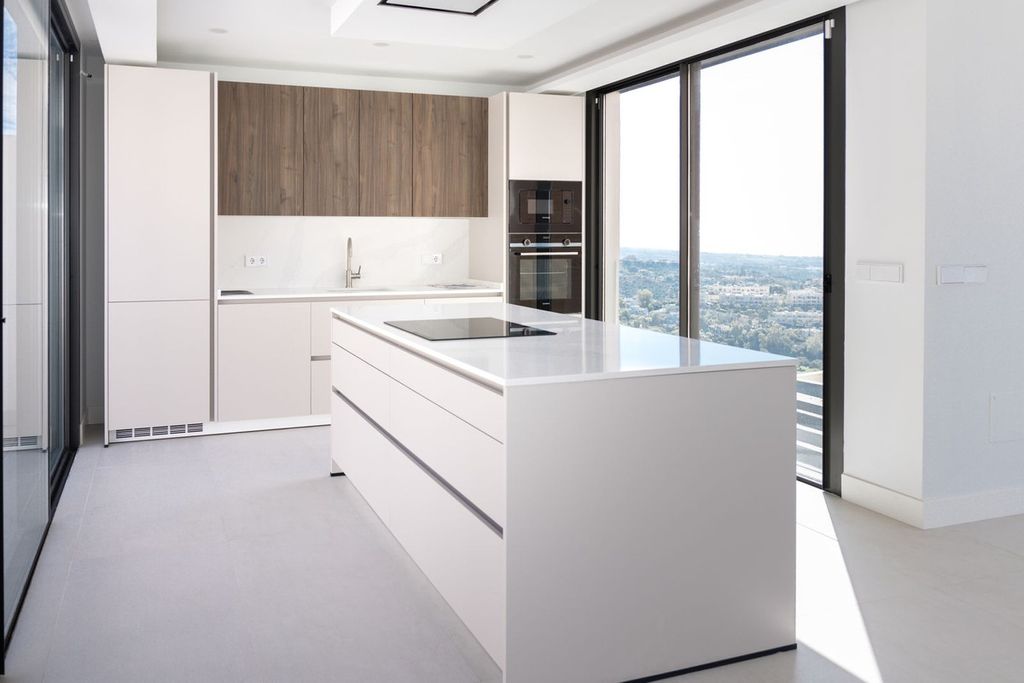 Luxury House for sale in Benahavís, 1 690 000 €, Photo 5