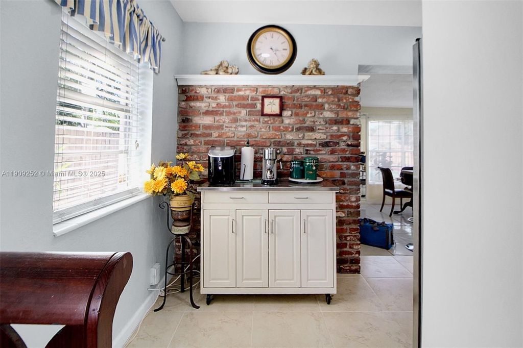 Luxury House for sale in Hollywood, 482 259 €, Photo 6