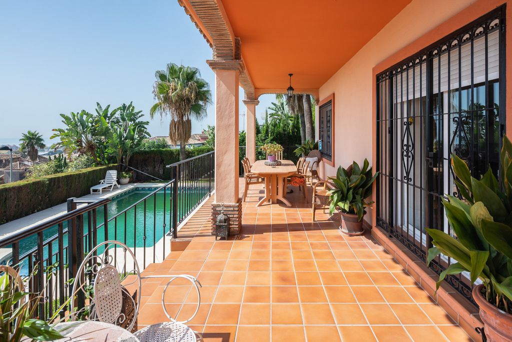 Luxury House for sale in Marbella, 2 195 000 €, Photo 3