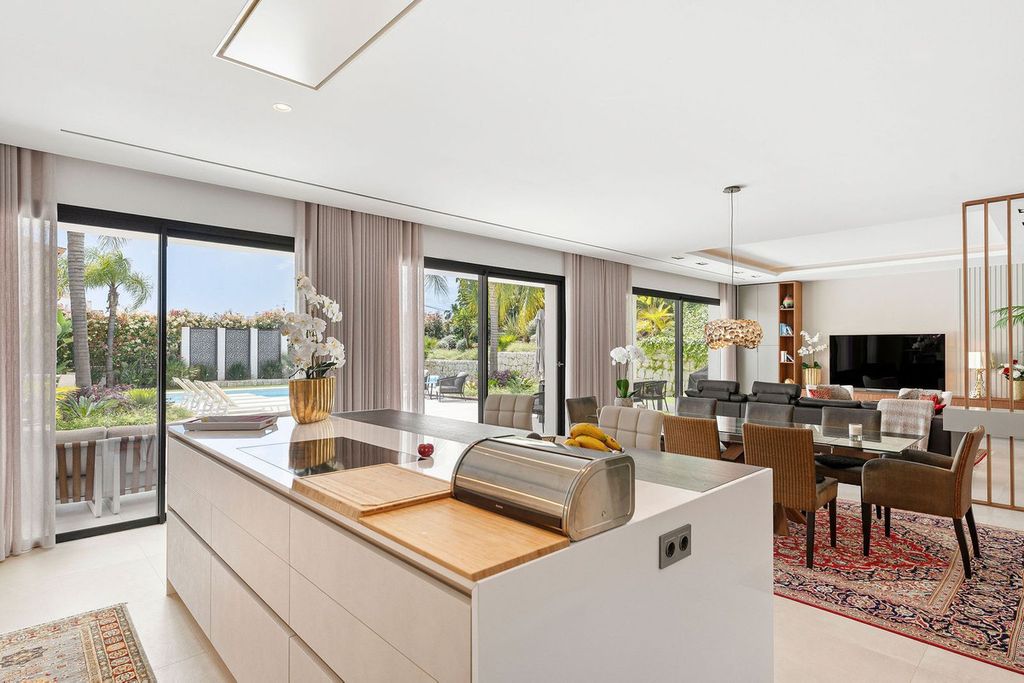 Luxury House for sale in Nueva Andalucia, 3 995 000 €, Photo 5