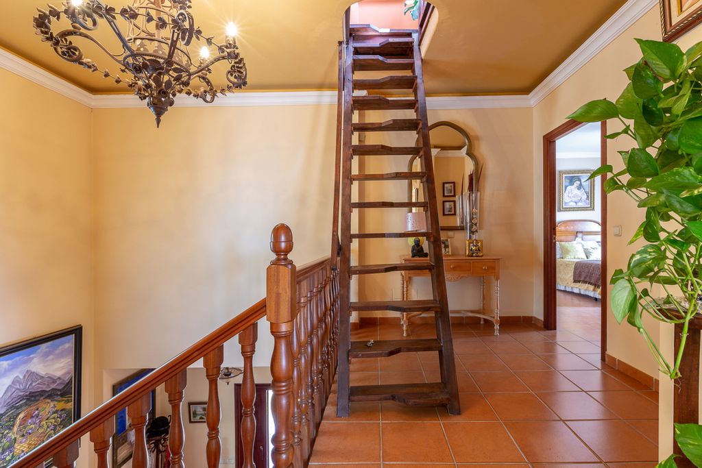 Luxury House for sale in Marbella, 2 195 000 €, Photo 7