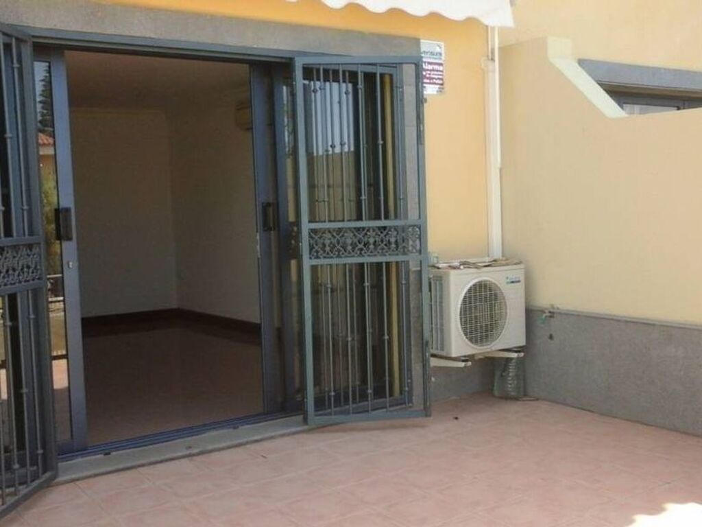 Luxury House for sale in Adeje, 420 000 €, Photo 1