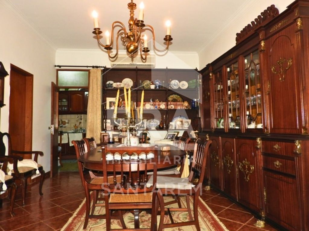 Maison de luxe à vendre à Santarém, 425 000 €, Photo 2
