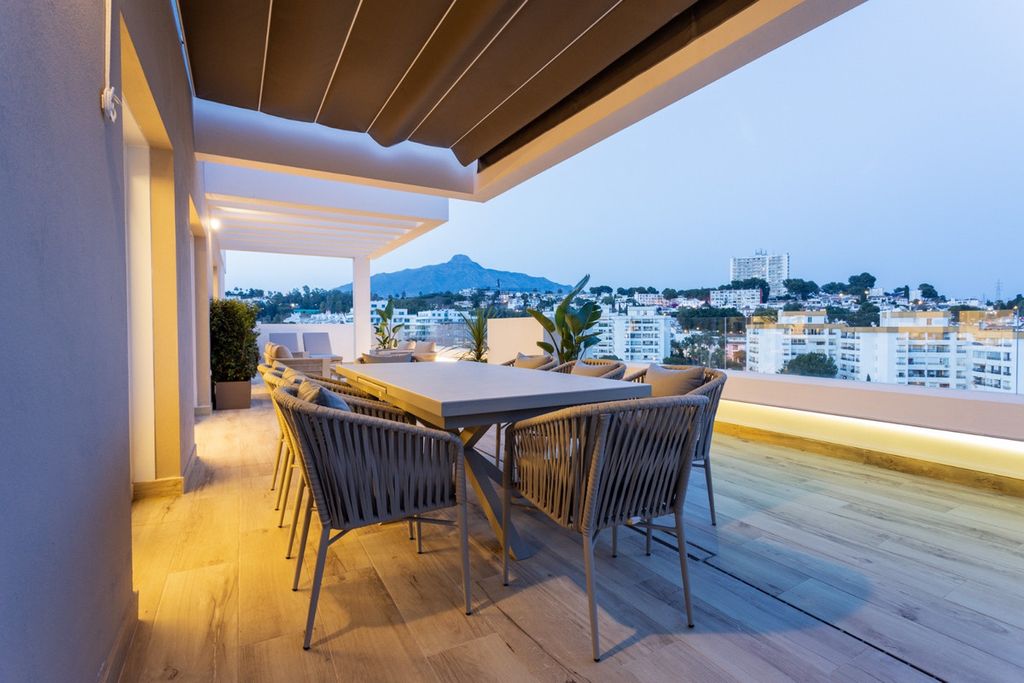 Luxury Apartment for sale in Nueva Andalucia, 1 690 000 €, Photo 3