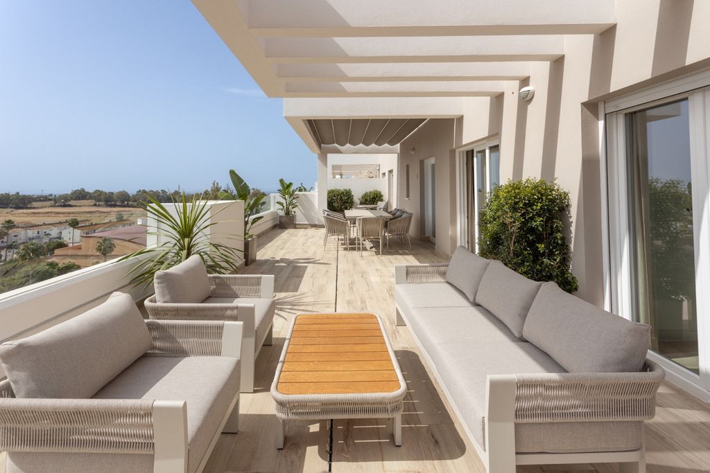 Luxury Apartment for sale in Nueva Andalucia, 1 690 000 €, Photo 6
