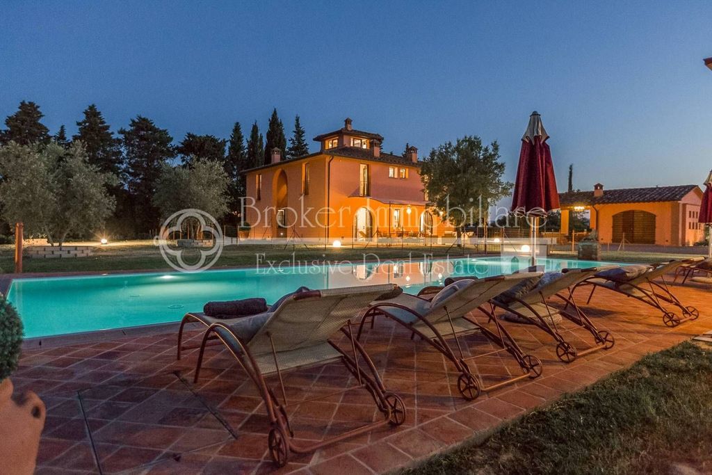 Luxury House for sale in Peccioli, 1 690 000 €, Photo 1