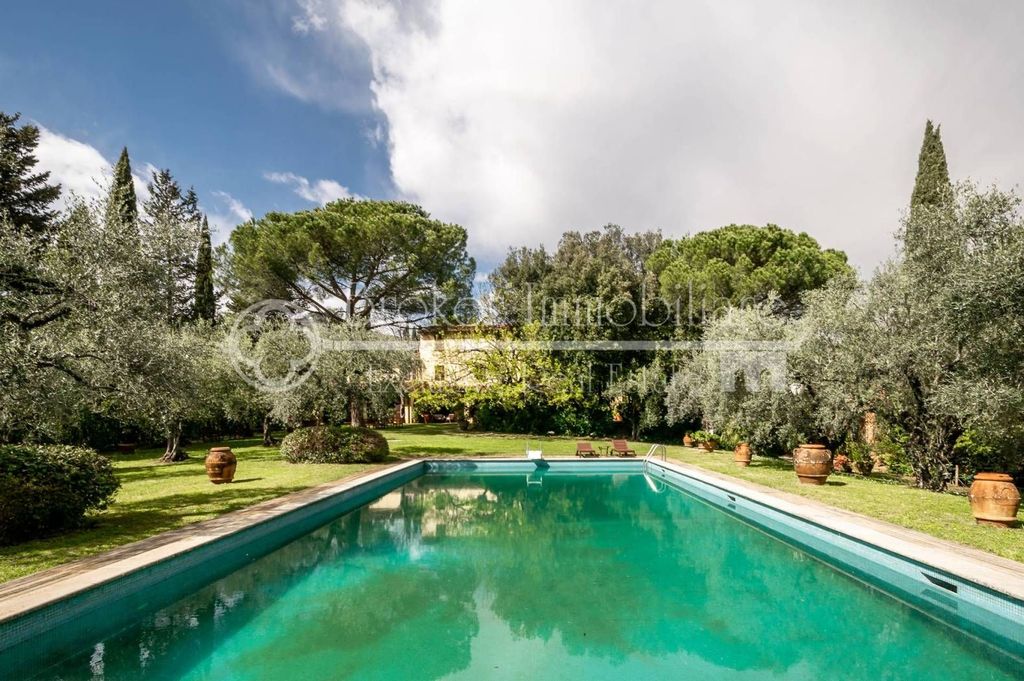 Luxury House for sale in Pescia, 3 500 000 €, Photo 1