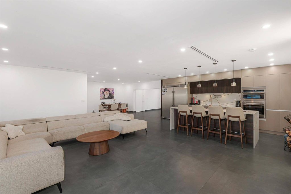 Luxury House for sale in Hollywood, 944 289 €, Photo 3