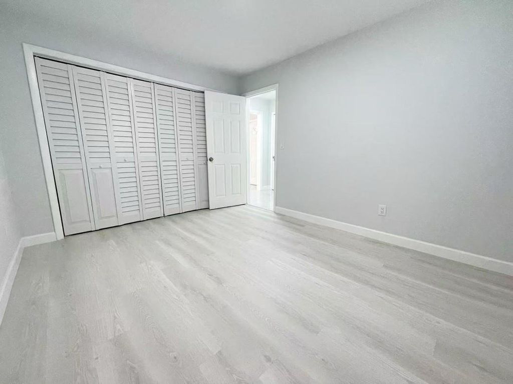 Luxury House for sale in Hollywood, 445 533 €, Photo 7