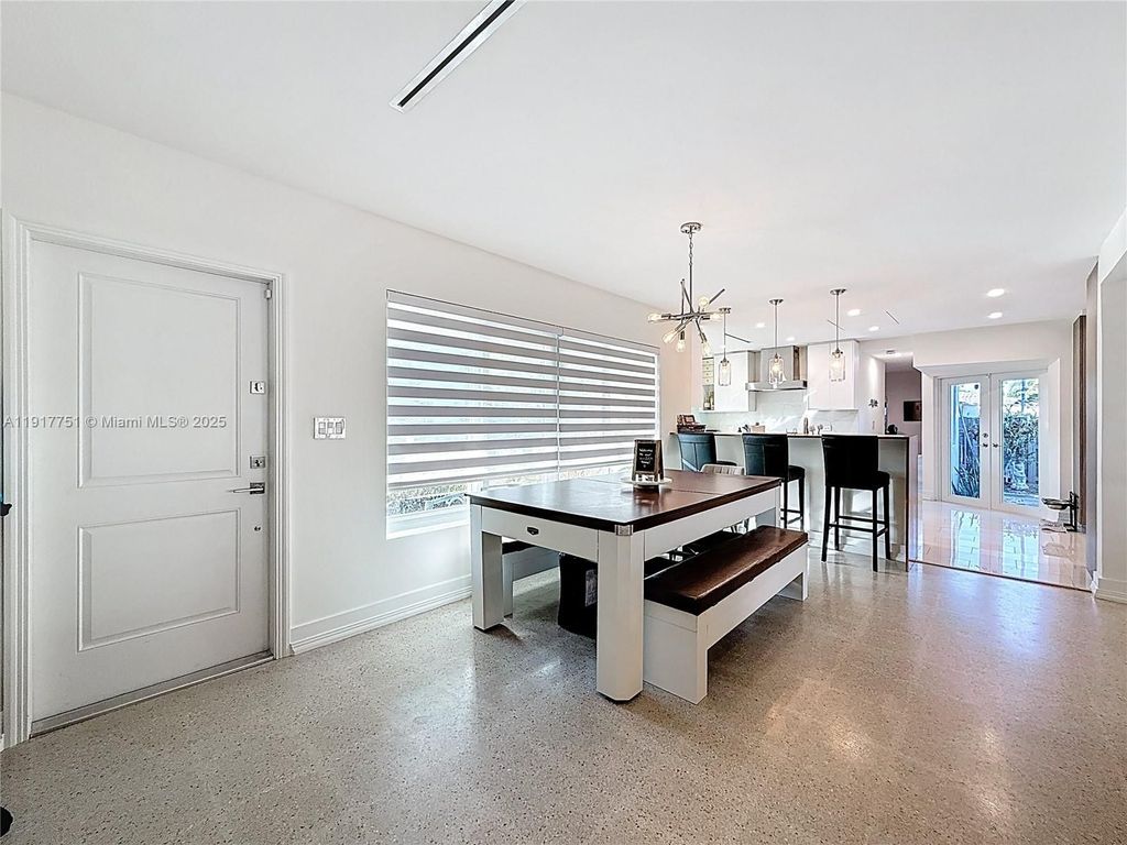 Luxury House for sale in Hollywood, 676 025 €, Photo 4