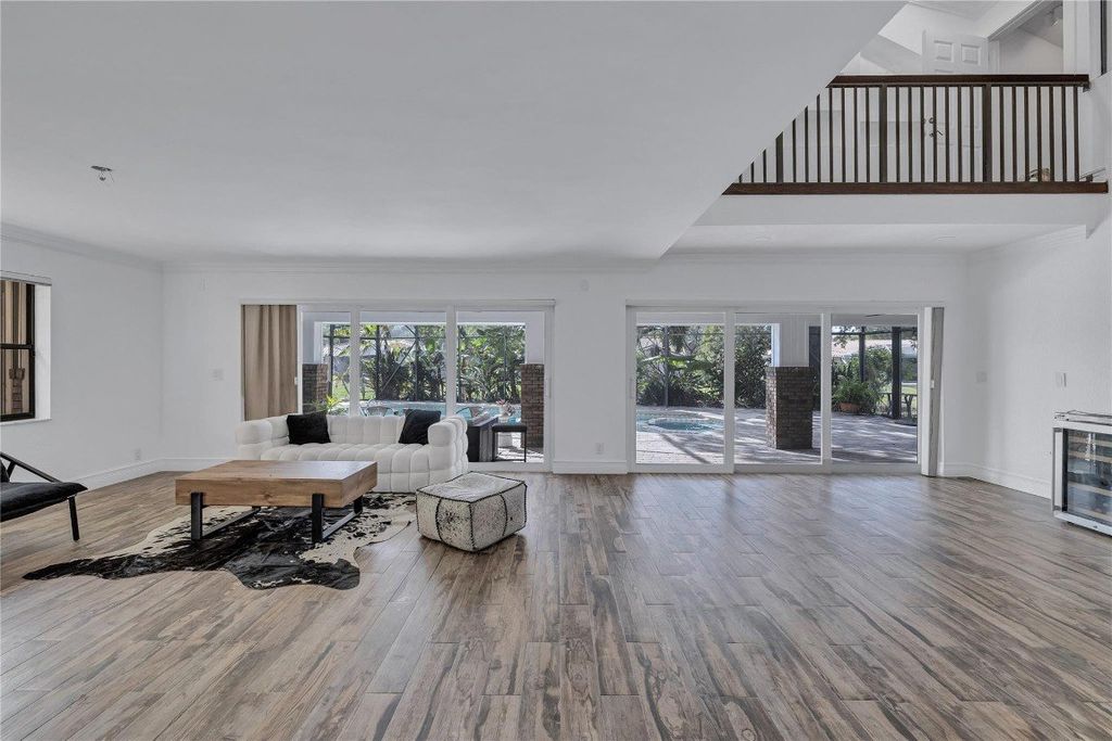 Luxury House for sale in Coral Springs, 1 049 603 €, Photo 5