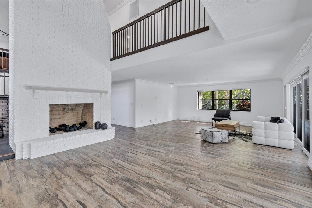 Luxury House for sale in Coral Springs, 1 049 603 €, Photo 7